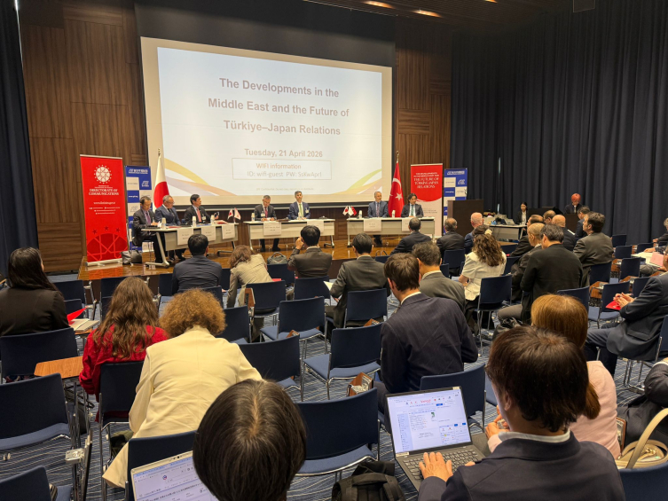 'Orta Doğu'daki Gelişmeler ve Türkiye-Japonya İlişkilerinin Geleceği' paneli düzenlendi